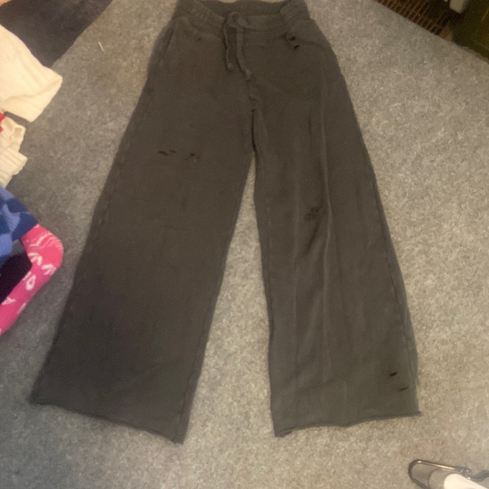 aerie sweatpants! size xs! great condition:)